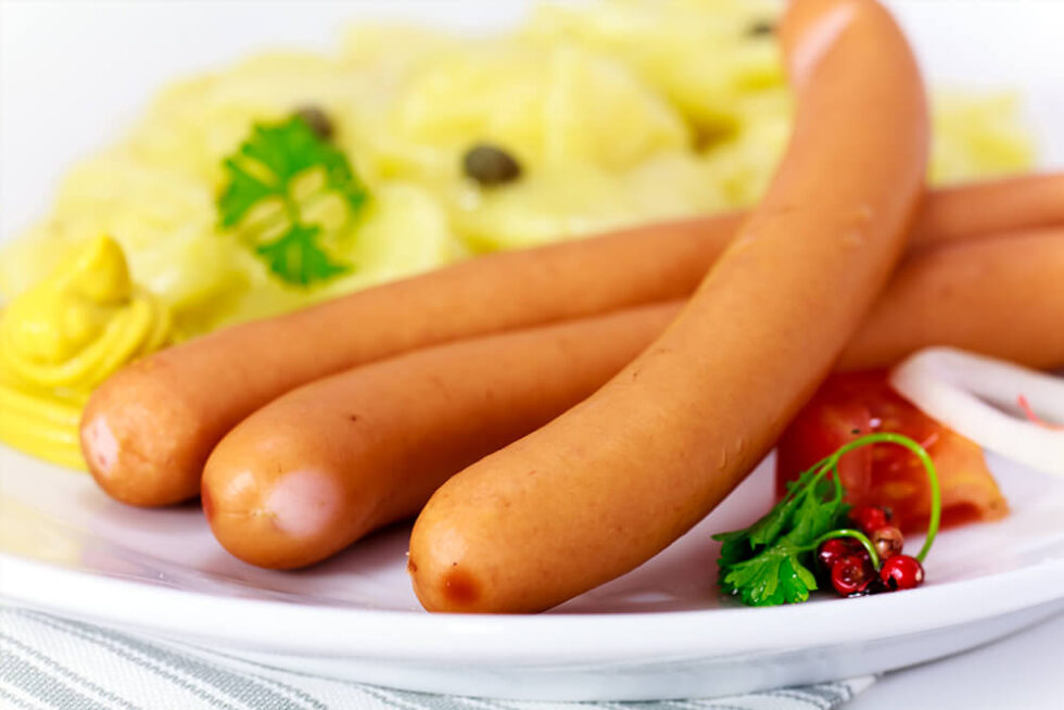 Bratwurst VS Frankfurter – The Sausage Man